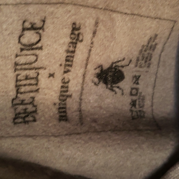 NIB 💚🤍🖤 Beetlejuice x Unique Vintage no feet Polaroid sweatshirt - Picture 5 of 9